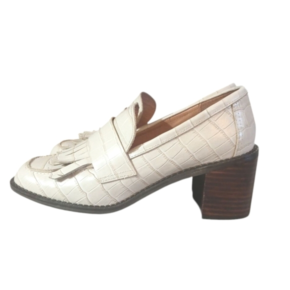 ALL BLACK Cream Croc Embossed Heeled Loafers Size 9.5 - Picture 6 of 14